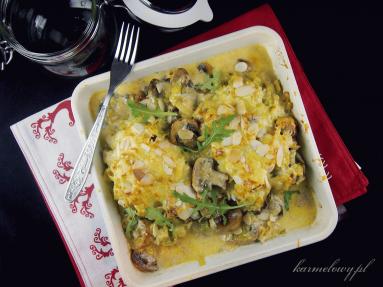 Zdjęcie - Steki zapiekane w kremowym sosie z porami i grzybami/Steaks baked in a creamy leek and mushroom sauce - Przepisy kulinarne ze zdjęciami
