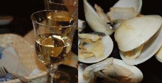 Zdjęcie - Małże w sosie z białego wina i masła - Przepisy kulinarne ze zdjęciami