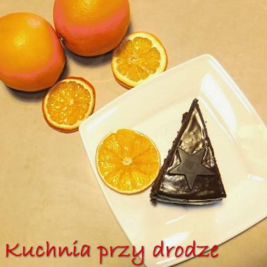 Zdjęcie - Czekoladowe ciasto z pomarańczami (gotowanymi) - Przepisy kulinarne ze zdjęciami