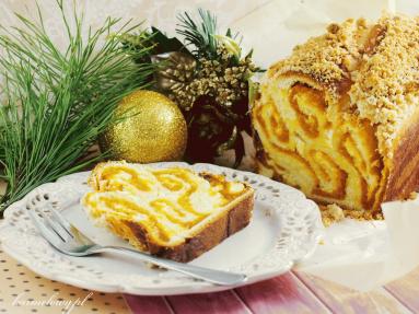 Zdjęcie - Drożdżówka z serkiem, morelami i kruszonką/Apricot cream cheese babka with streusel - Przepisy kulinarne ze zdjęciami