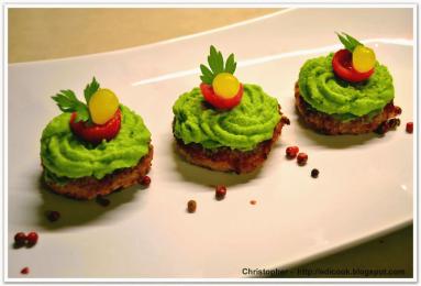 Zdjęcie - Eskalopki mielone z musem brokułowym. - Przepisy kulinarne ze zdjęciami