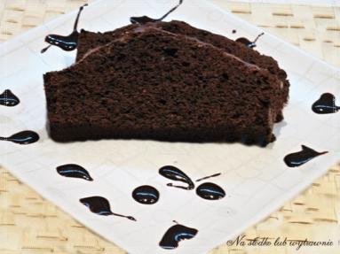 Zdjęcie - Najszybsze, najprostsze i najsmaczniejsze ciasto czekoladowe - Przepisy kulinarne ze zdjęciami