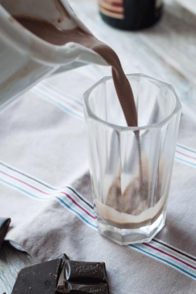 Zdjęcie - Prawdziwa gorąca czekolada z likierem - Przepisy kulinarne ze zdjęciami