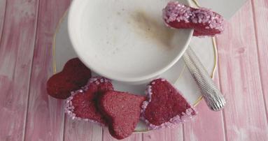 Zdjęcie - Kruche ciasteczka walentynkowe/ Valentine shortbread cookies - Przepisy kulinarne ze zdjęciami