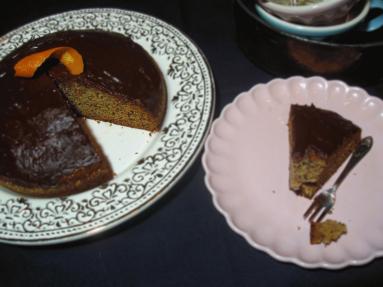 Zdjęcie - Ciasto bananowo pomarańczowe z czekoladową polewą - Przepisy kulinarne ze zdjęciami