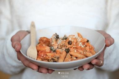 Zdjęcie - Zapiekanka z makaronem, pomidorami i szpinakiem - Przepisy kulinarne ze zdjęciami