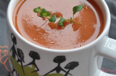 Zdjęcie - Zupa pomidorowa (dla Tadka Niejadka) - Przepisy kulinarne ze zdjęciami