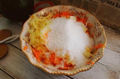 Zdjęcie - Drożdżowe ciasteczka z dodatkiem marchewki - Przepisy kulinarne ze zdjęciami