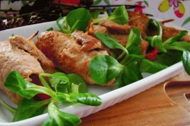 Zdjęcie - Rolady mięsne nadziewane papryką i cebulą - Przepisy kulinarne ze zdjęciami