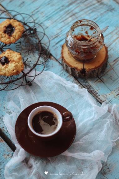 Zdjęcie - Bezglutenowe jaglane ciasteczka z dżemem - Przepisy kulinarne ze zdjęciami