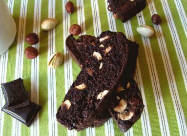 Zdjęcie - Kawowe biscotti z orzechami laskowymi i  czekoladą - Przepisy kulinarne ze zdjęciami