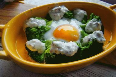Zdjęcie - Dietetyczna zapiekanka z brokuła - Przepisy kulinarne ze zdjęciami