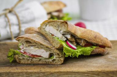 Zdjęcie - 111: Sandwich z kurczakiem w 5 smakach - Przepisy kulinarne ze zdjęciami