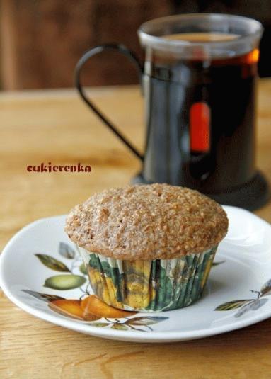 Zdjęcie - Otrębowe muffiny z daktylami - Przepisy kulinarne ze zdjęciami