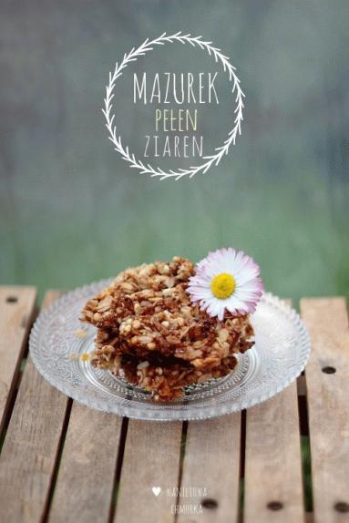 Zdjęcie - Mazurek pełen ziaren - Przepisy kulinarne ze zdjęciami