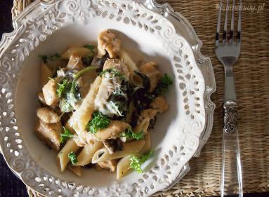 Zdjęcie - Kremowy makaron z kurczakiem, szpinakiem i Marsalą/Creamy chicken, spinach and Marsala pasta - Przepisy kulinarne ze zdjęciami