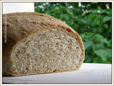 Zdjęcie - Prosty chleb na drożdżach - Przepisy kulinarne ze zdjęciami