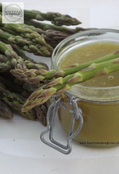 Zdjęcie - Zupa z zielonych szparagów prosty przepis - Przepisy kulinarne ze zdjęciami