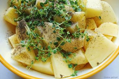 Zdjęcie - Pieczone ziemniaki z cytrynowym tymiankiem - Przepisy kulinarne ze zdjęciami