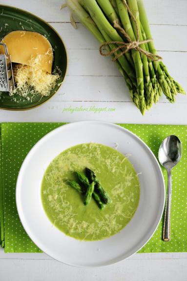 Zdjęcie - Kremowa zupa z zielonych szparagów - Przepisy kulinarne ze zdjęciami