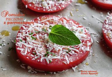 Zdjęcie - Pomidory pieczone z parmezanem - Przepisy kulinarne ze zdjęciami
