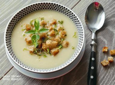 Zdjęcie - Zupa krem z kalafiora i kalarepy - Przepisy kulinarne ze zdjęciami