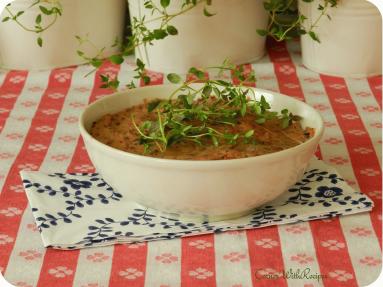 Zdjęcie - Pasta z fasoli adzuki z suszonymi pomidorami i oliwkami - Przepisy kulinarne ze zdjęciami