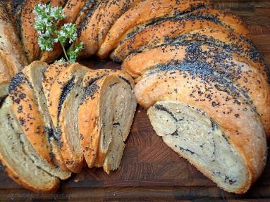 Zdjęcie - Zakręcony chleb od Lorraine - Przepisy kulinarne ze zdjęciami
