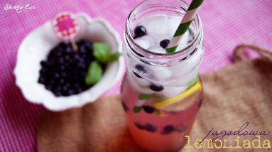 Zdjęcie - Lemoniada jagodowa - Przepisy kulinarne ze zdjęciami