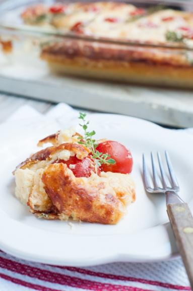 Zdjęcie - Wytrawne clafoutis z pomidorami - Przepisy kulinarne ze zdjęciami
