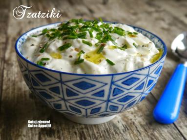 Zdjęcie - Gyros z karkowki i przepis na orginalne tzatziki z Krety - Przepisy kulinarne ze zdjęciami