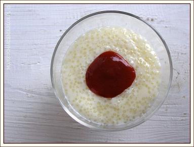 Zdjęcie - Waniliowy budyń z tapioki z sosem śliwkowym - Przepisy kulinarne ze zdjęciami