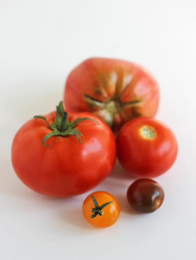 Zdjęcie - Ciabatta z pomidorami na zakwasie - Przepisy kulinarne ze zdjęciami