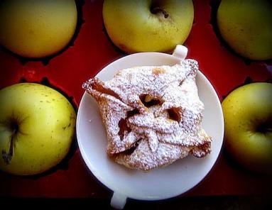 Zdjęcie - Francuskie koperty z jabłkiem w karmelu - Przepisy kulinarne ze zdjęciami