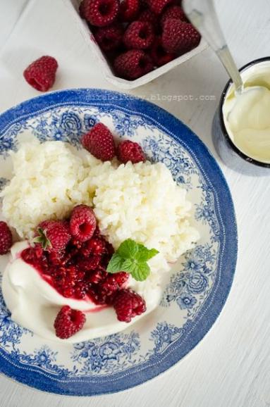 Zdjęcie - Ryż z malinami - Przepisy kulinarne ze zdjęciami