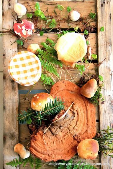 Zdjęcie - Borowiki marynowane z rozmarynem i jałowcem - Przepisy kulinarne ze zdjęciami