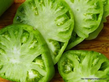 Zdjęcie - Smażone zielone pomidory - Przepisy kulinarne ze zdjęciami
