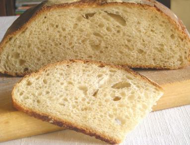 Zdjęcie - Chleb pszenny na zakwasie (z dodatkiem mleka skondensowanego) - Przepisy kulinarne ze zdjęciami