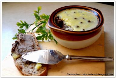 Zdjęcie - Pâté z drobiowych wątróbek - Przepisy kulinarne ze zdjęciami