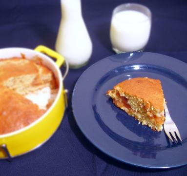 Zdjęcie - Szybkie ciasto biszkoptowe z musem jabłkowym - Przepisy kulinarne ze zdjęciami