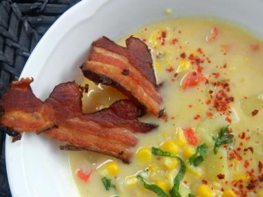Zdjęcie - Gęsta zupa z kukurydzą czyli chowder kukurydziany - Przepisy kulinarne ze zdjęciami