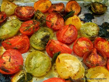 Zdjęcie - zupa pomidorowa z pieczonych pomidorów - Przepisy kulinarne ze zdjęciami