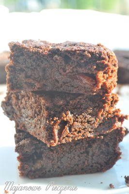Zdjęcie - Brownies ze śliwkami - Przepisy kulinarne ze zdjęciami