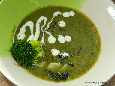 Zdjęcie - Zupa krem brokułowo jarmużowa - Przepisy kulinarne ze zdjęciami