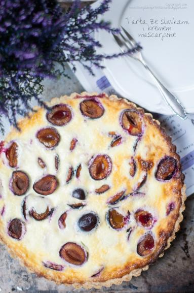 Zdjęcie - Tarta ze śliwkami i mascarpone (Tart with plums and mascarpone). - Przepisy kulinarne ze zdjęciami