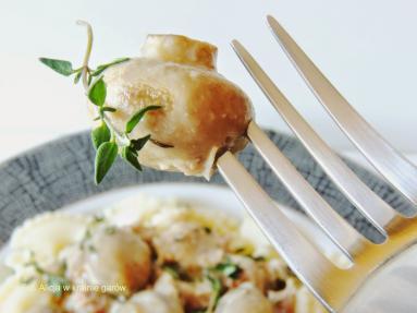 Zdjęcie - Potrawka pieczarkowa z gotowanym mięsem i szynką parmeńską - sposób na wykorzystanie resztek - Przepisy kulinarne ze zdjęciami
