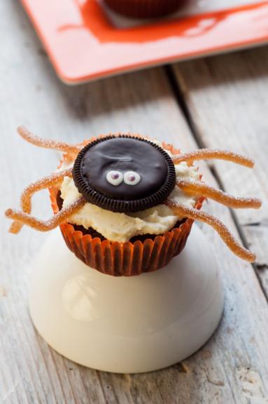 Zdjęcie - Strrraszne pająki czyli babeczki na halloween - Przepisy kulinarne ze zdjęciami