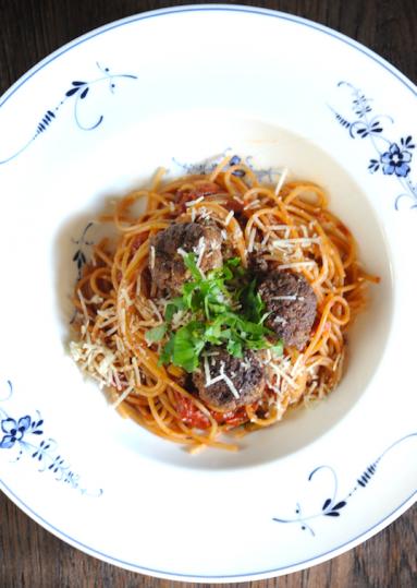 Zdjęcie - Tydzień filmowy #5: Spaghetti Petera Clemenzy (Ojciec chrzestny) - Przepisy kulinarne ze zdjęciami