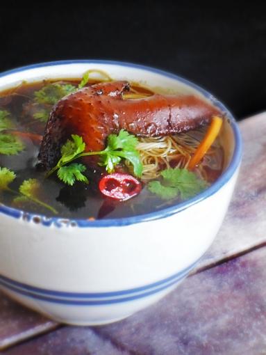 Zdjęcie - Chiński bulion z kury w 5 smakach - Przepisy kulinarne ze zdjęciami
