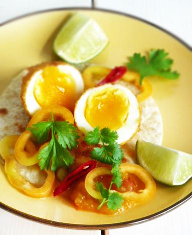 Zdjęcie - Śniadanie do łóżka #55: Chrupiące jajka z sosem z mango - Przepisy kulinarne ze zdjęciami